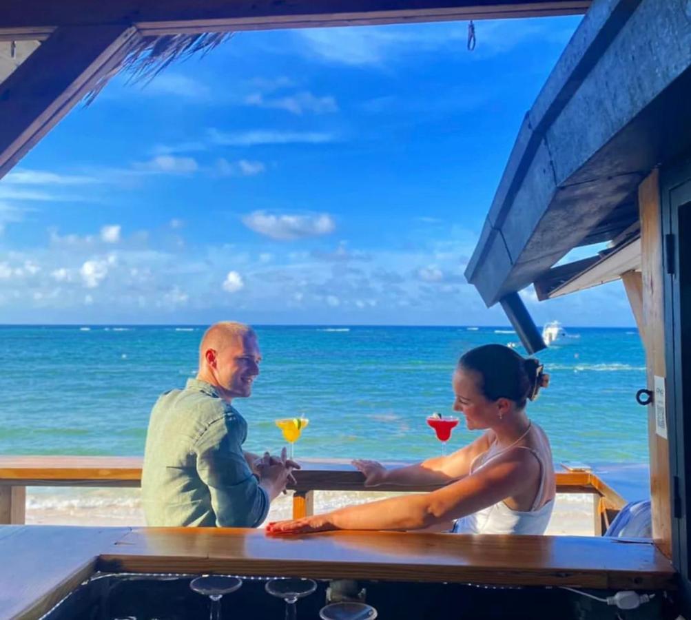 Vacation Studios With Rooftop Pool, Beach Club, Spa, Restaurants - Ducassi Collection - Playa Los Corales Punta Cana Esterno foto