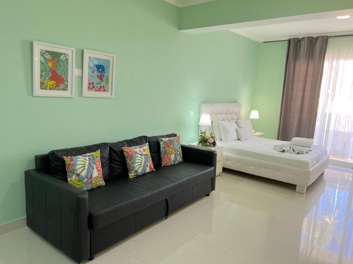 Vacation Studios With Rooftop Pool, Beach Club, Spa, Restaurants - Ducassi Collection - Playa Los Corales Punta Cana Esterno foto